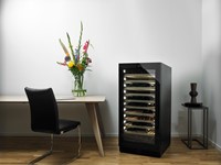 Wijnklimaatkast Lavardin (Uno) met Brilliant Black deur & zwarte Robusto hendel || SW120