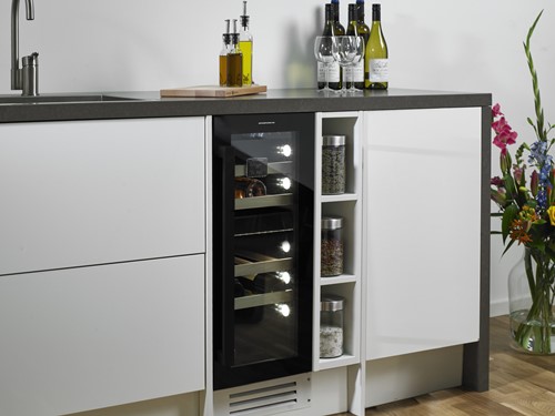 Onder keukenblad ingebouwde wijnkoelkast Biron Duo || SW20B-BB